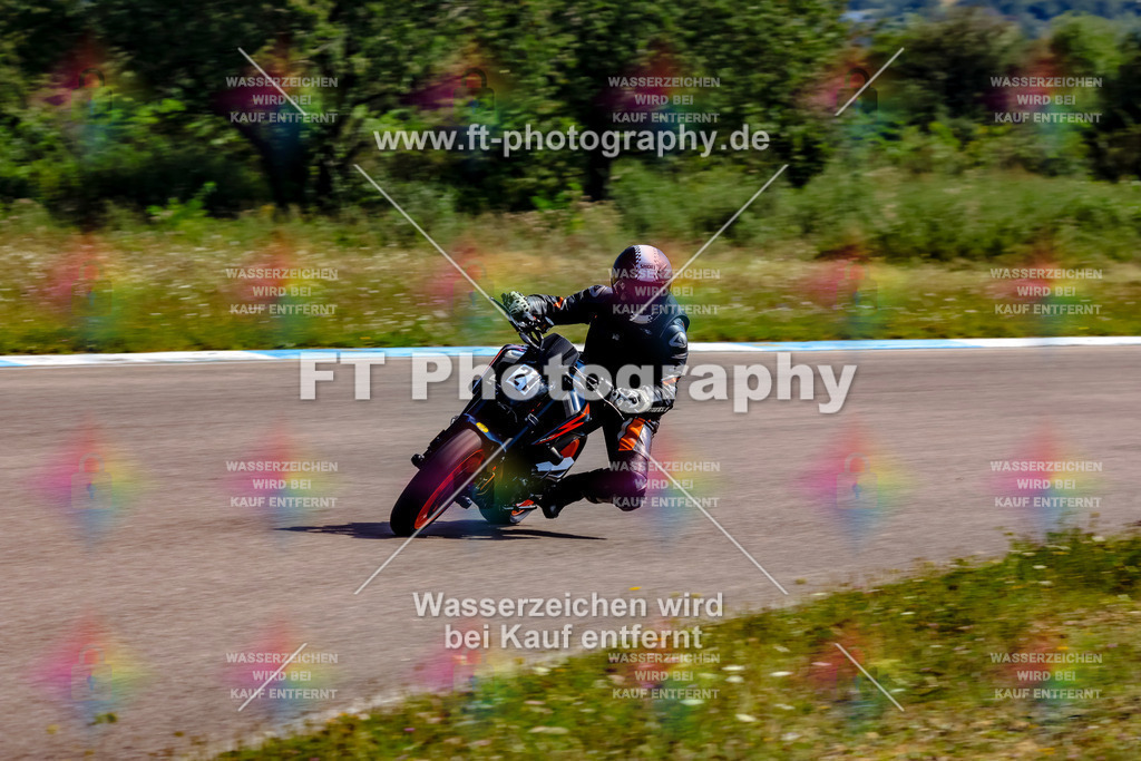 021-4048 | Hier findet Ihr Bilder von Touristenfahrten auf der Nürburgring Nordschleife oder von anderen Veranstaltungen die ich besucht habe. Viel Spass beim Durch Schauen 