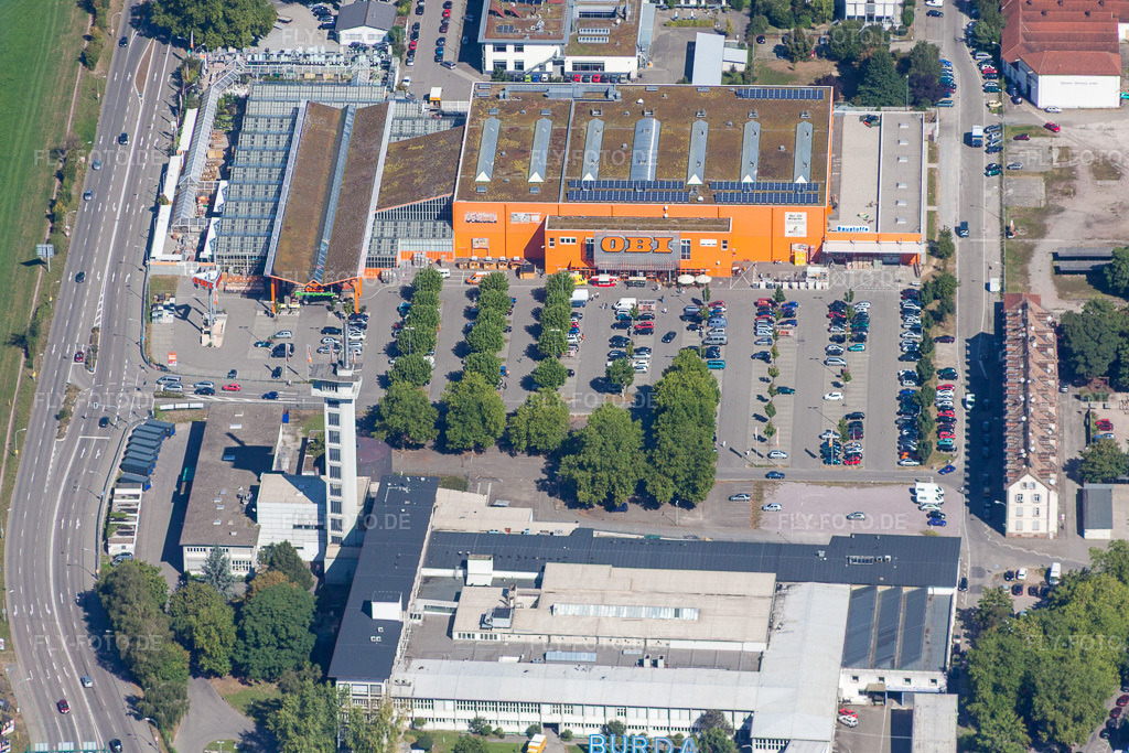 Luftbild: Offenburg von Südosten in Offenburg im Bundesland Baden-Württemberg in Deutschland. Foto: IMG_20826.jpg vom 31.08.2009 durch Werner Riehm/FLY-FOTO.de