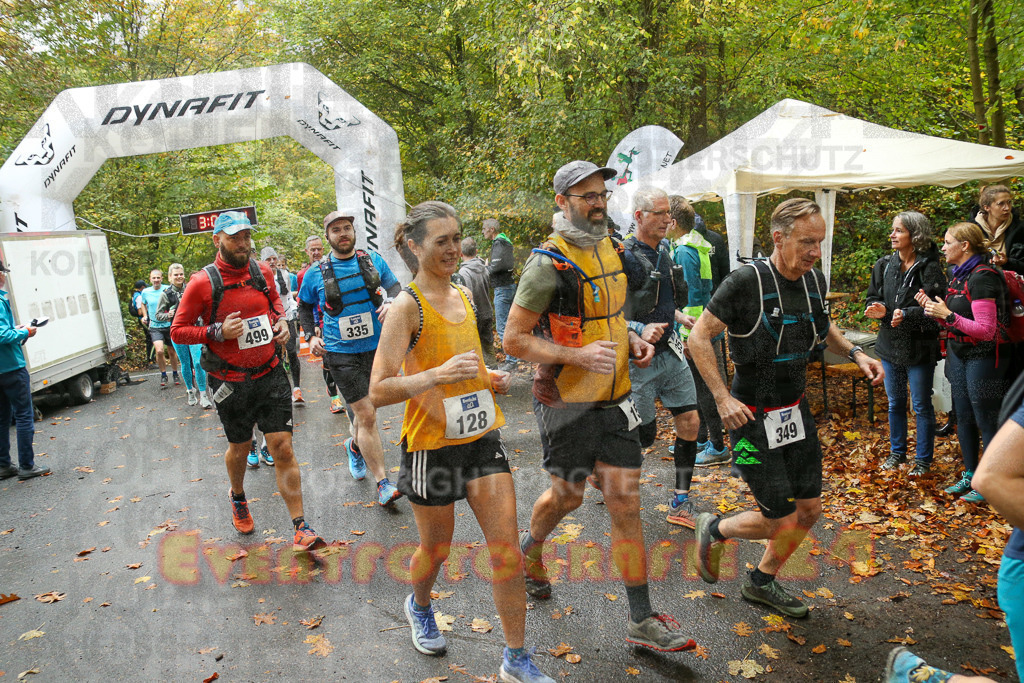 241027_1009_EX1_3670 | Sportfotografie im Rhein-Sieg Kreis, Köln, Bonn, NRW, Rheinland Pfalz, Hessen, etc. Unser Tätigkeitsfeld umfasst den Laufsport vom Volkslauf über den Marathon, Duathlon, Triathon bis zum Ultralauf wie Kölnpfad Ultra oder Schindertrail.