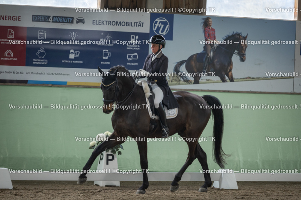 _D5A5167 | Emotionale Pferde- & People-Fotografie rund um Heidelberg, Leimen & Umgebung. Natürliche Fotos von Pferd, Mensch & Familie. Jetzt Termin sichern!