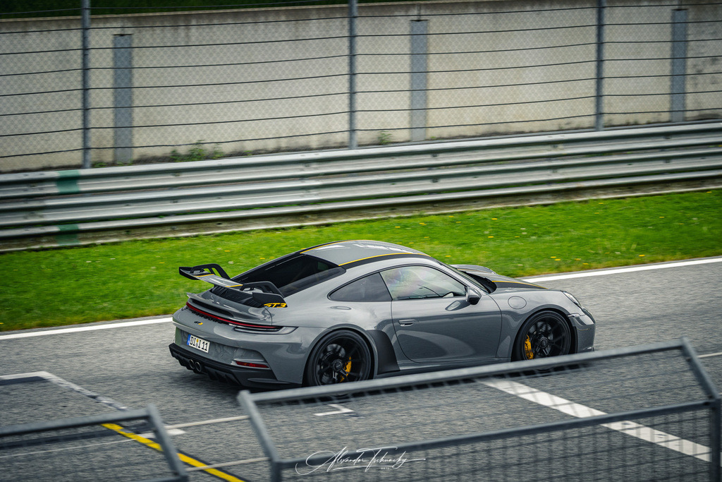 R6PZ0772 _Alexander Tschuncky | Entdecken Sie die faszinierende Welt von Alexander Tschuncky Arts: Kreative Fotografie, atemberaubende Automobilkunst und hochwertiger Bilderdruck. Lassen Sie sich inspirieren! - Realisiert mit Pictrs.com