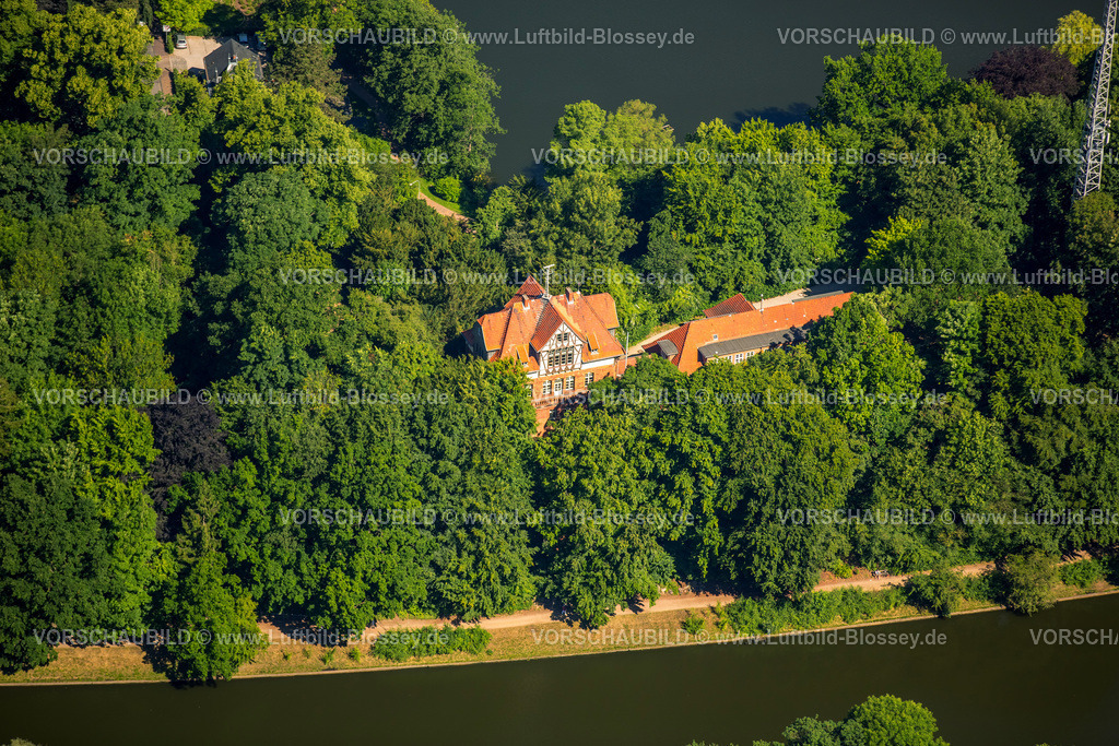 Luebeck15070222 | ehemalige Seefahrtsschule an der Wallstraße, Kanal Trave,  Lübeck, Lübecker Bucht, Hansestadt, Schleswig-Holstein, Deutschland