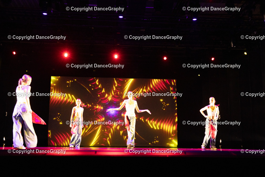 GPHY4317 | DanceGraphy - Realisiert mit Pictrs.com