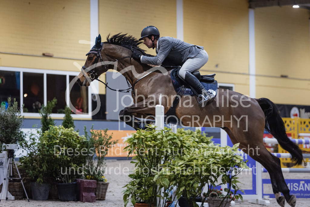 221216_Warstein_Youngster-M-453 | Deine schönsten Turniermomente als professionelle Fotos! Entdecke hochwertige Pferdesport-Fotografie im Online-Shop. Jetzt Fotos finden & bestellen!