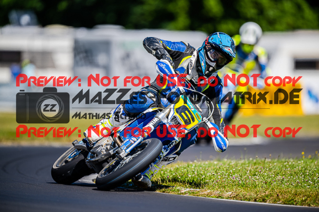 MaZZes_FotoMatrix_220702_1819 | S1