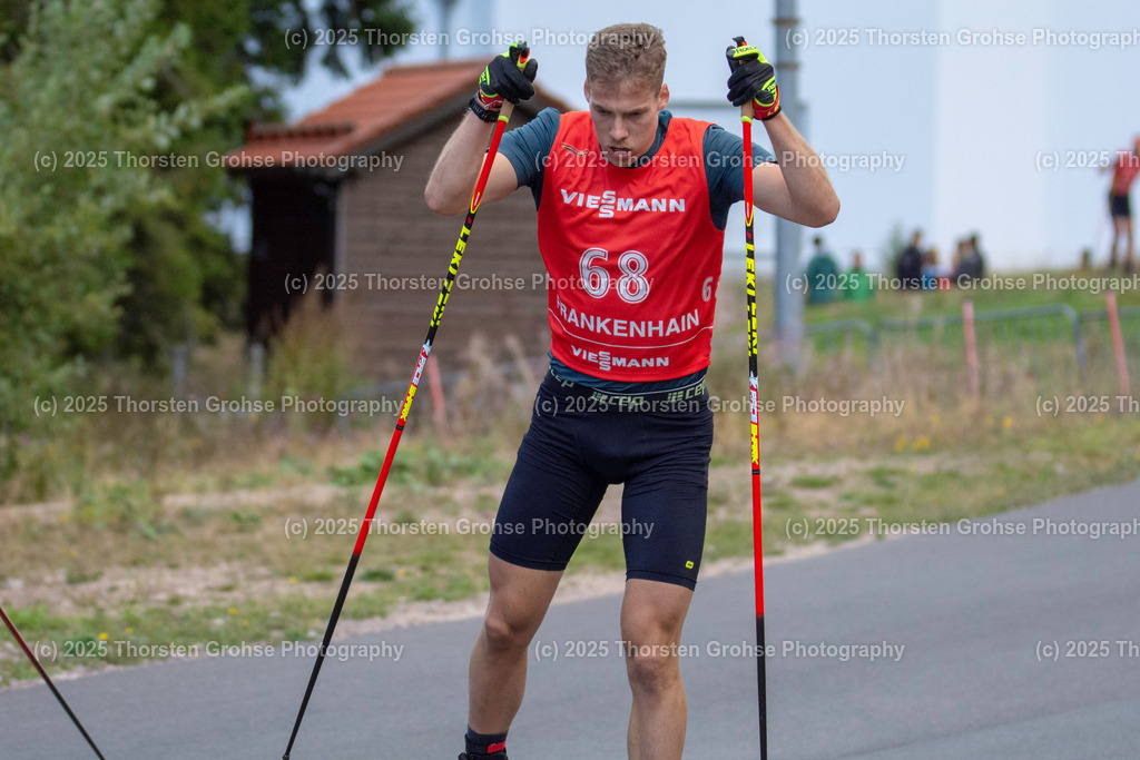 Deutsche Meisterschaften Biathlon | Deutsche Meisterschaften Biathlon, Speziallanglauf Maenner am 14.09.2018 in der DKB SKI ARENA in Oberhof, (Deutschland)

Bild: Hollandt Florian vom SWV Goldlauter e.v. / BPOL - Realisiert mit Pictrs.com