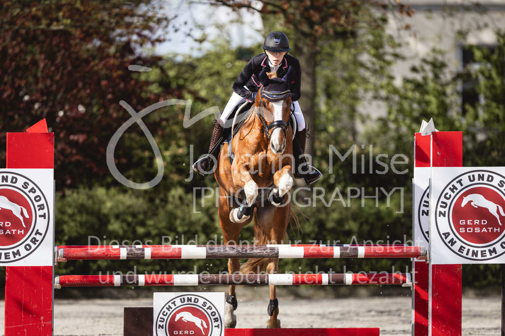 240424_Lemwerder_Stil-L-110 | Deine schönsten Turniermomente als professionelle Fotos! Entdecke hochwertige Pferdesport-Fotografie im Online-Shop. Jetzt Fotos finden & bestellen!