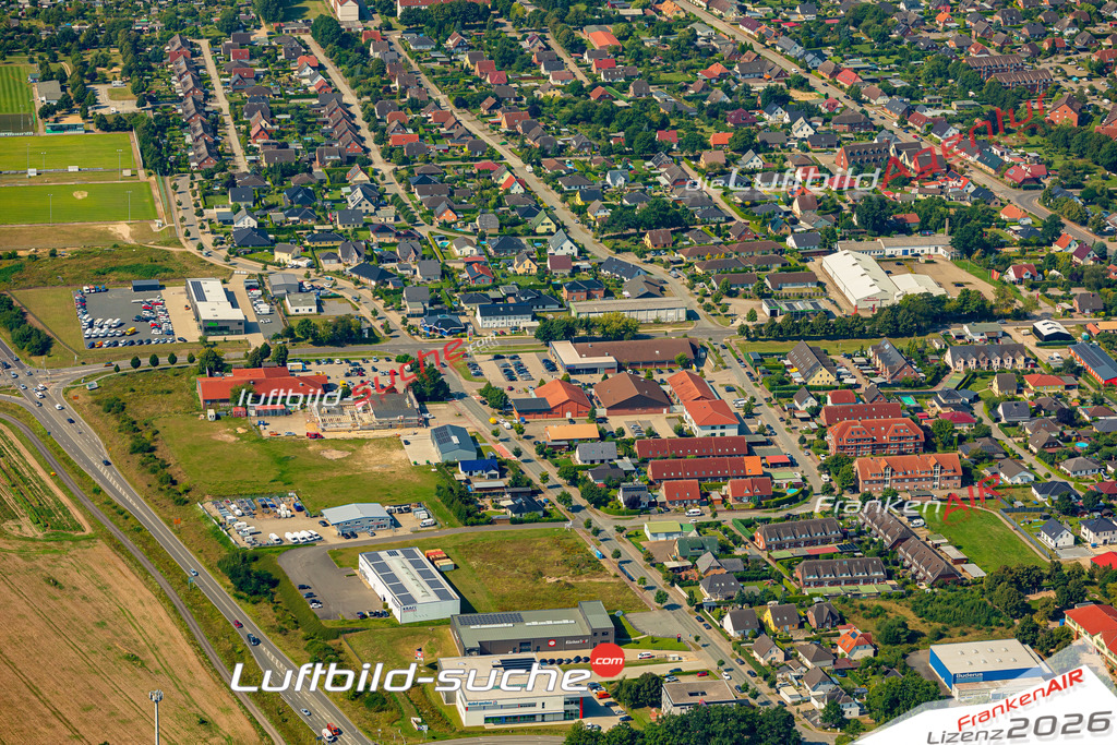 Neue Luftbildaufnahme der Stadt Pampow - Das Luftbild wurde 2025 vom UL-Flugzeug heraus erstellt ( keine Drohnenaufnahme ) - Hochauflösende Luftaufnahme - für Wandbilder und großformatige Ausdrucke geeignet. Das besondere Geschenk!Hier alle&nbsp;Infos zur Lizenzierung der LuftaufnahmeWir fliegen auch dieses Jahr wieder in Ihre Region um Luftbilder zu erstellen.- Luftbild anfragen