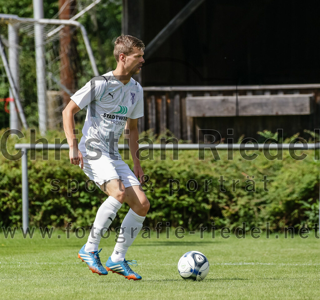 2023-07-30_020_FC_Lengdorf_gegen_SpVgg_Altenerding | Lengdorf, Deutschland, 30.07.2023:
Fußball, Kreisliga 2023 / 2024, 1. Spieltag, FC Lengdorf gegen SpVgg Altenerding, Endergebnis: 1:1

Maximilian Supe (SpVgg Altenerding, #4)

Foto: Christian Riedel / fotografie-riedel.net