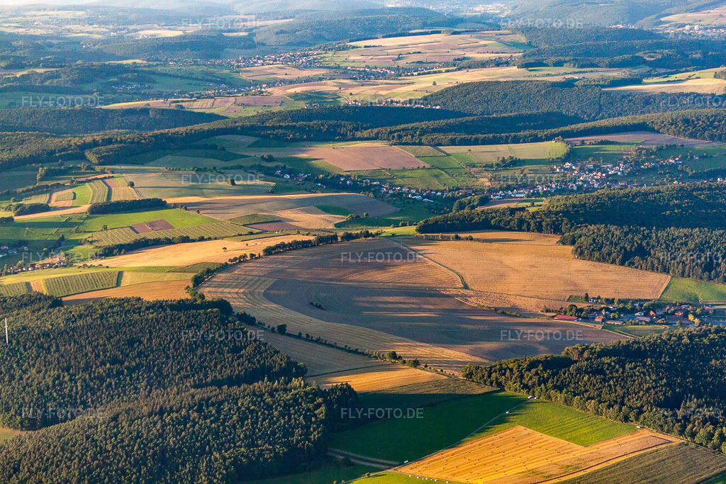 Luftbild: Mossaauer Höhe in Erbach im Bundesland Hessen in Deutschland. Foto: IMG_52031.jpg vom 18.08.2012 durch Werner Riehm/FLY-FOTO.de