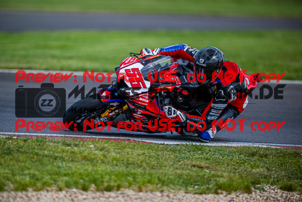 MaZZes_FotoMatrix_220506_91772 | Fotograf Mathias Schmid
Sportfotograf,
Eventfotograf,
Hochzeitsfotograf,
Portraitfotograf