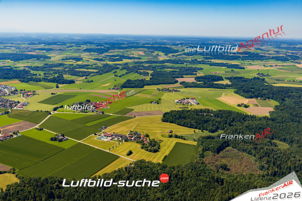 Geschenkidee Ried bei Pfaffing -Die Luftbildaufnahme wurde 2025 vom UL-Flugzeug heraus erstellt ( keine Drohne ) - Hochauflösende Luftaufnahme -Nicht vergleichbar mit Google Maps oder Satelittenbilder- Die Geschenkidee !Mit Lizenz und Bildrechte bestellbar