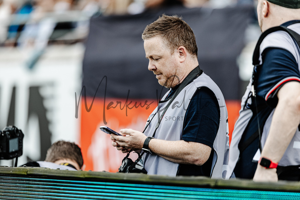 3. Liga, Saison 2023/24, 32. Spieltag: SC Preußen Münster - Jahn Regensburg | Münster, 06.04.2024: 3. Liga, 32. Spieltag, SC Preußen Münster gegen Jahn Regensburg im LVM-Preußenstadion in Münster. Foto: sportfotografie.ms | Markus Paletta - Realisiert mit Pictrs.com