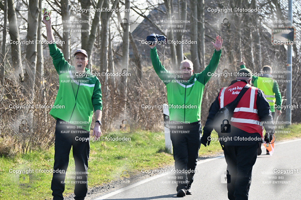 DSC_2043 | Detlef Peters (mitte) / Utgast Dieter Arians (links) / Utgast