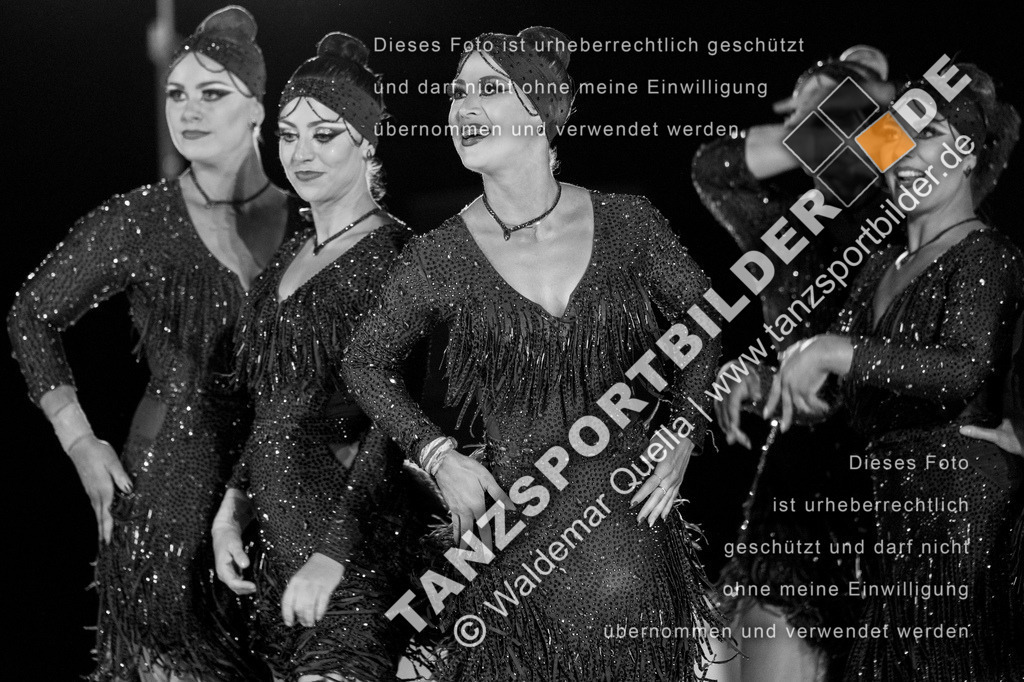 20250503-11360 | Hier finden Sie Tanz Bilder vom Latein und Standard Formationen tanzen. Sportbilder vom Tanzsport. Schöne Fotos und von Weltmeisterschaft, Europameisterschaft, Bundesliga, Regionalliga, Oberliga und Landesliga sowie von GOC Stuttgart, DanceComp, WM Bremen