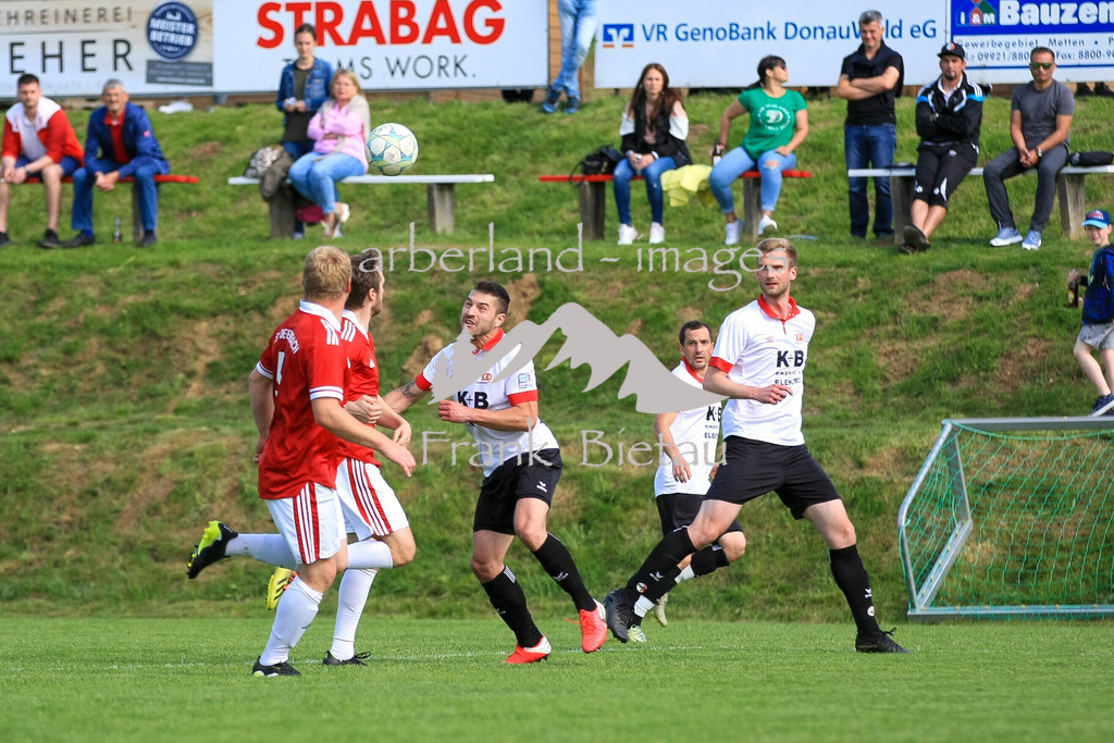 993T0894 | Medien- Sport- Entertainmentfotos