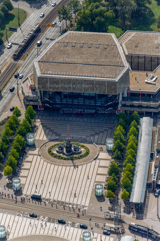 4039587 | Augustusplatz mit Mendebrunnen und Gewandhaus, Leipzig