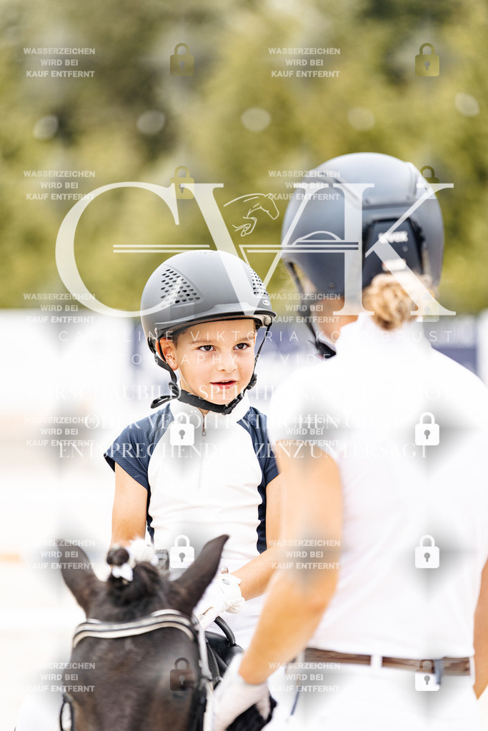 CK907477 | Turnierfotografie Pferdefotografie Trier Rheinland-Pfalz Pferdesport Reitsport Tierfotografie Sportfotografie Pferdevideo Pferdevideografie Equestrianvideography equestrianphotography  - Realisiert mit Pictrs.com