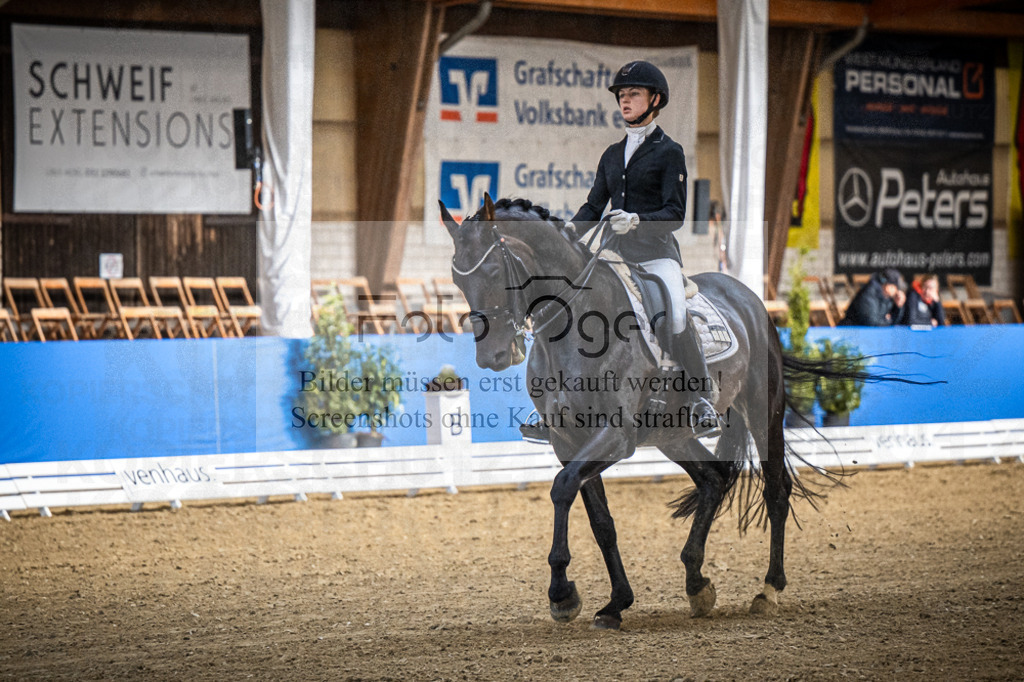 DOS_0018 | Entdecke hochwertige Reitturnierfotos von Foto Oger. Professionell, emotional und authentisch – jetzt Lieblingsmomente im Shop bestellen. - Realisiert mit Pictrs.com