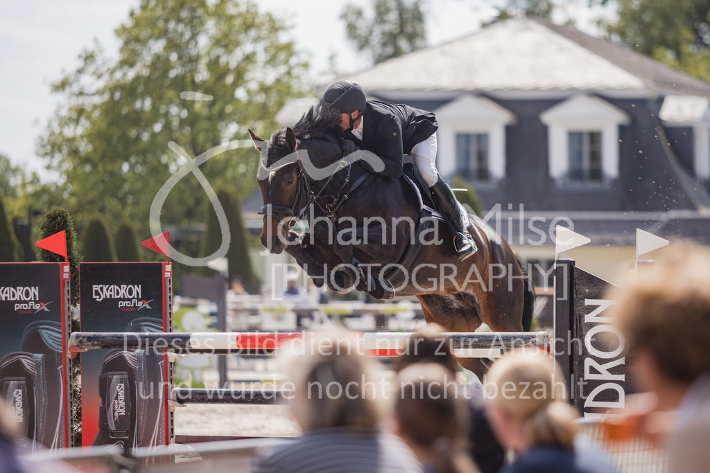 230519_MayDays_M__-Spr-936 | Deine schönsten Turniermomente als professionelle Fotos! Entdecke hochwertige Pferdesport-Fotografie im Online-Shop. Jetzt Fotos finden & bestellen!