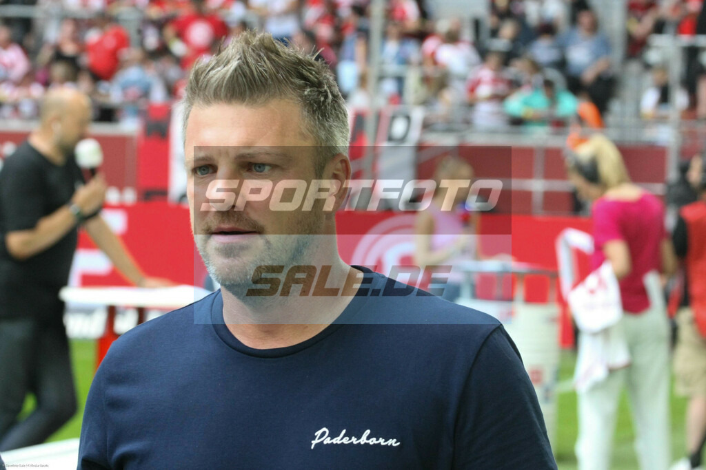 Fortuna Düsseldorf - SC Paderborn | Lukas Kwasniok (Trainer SC Paderborn) - © Sportfoto-Sale (MK) - Realisiert mit Pictrs.com