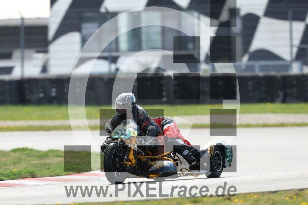 0n59-20260418_01746 | Schöne Erinnerungen an spannende Momente - das festzuhalten ist unser Job. PIXELrace.de ist seit 2003 auf den Rennstrecken Europas unterwegs um die Action draußen beim Fahren und die wunderbare Stimmung imm Fahrerlager für euch einzufangen.