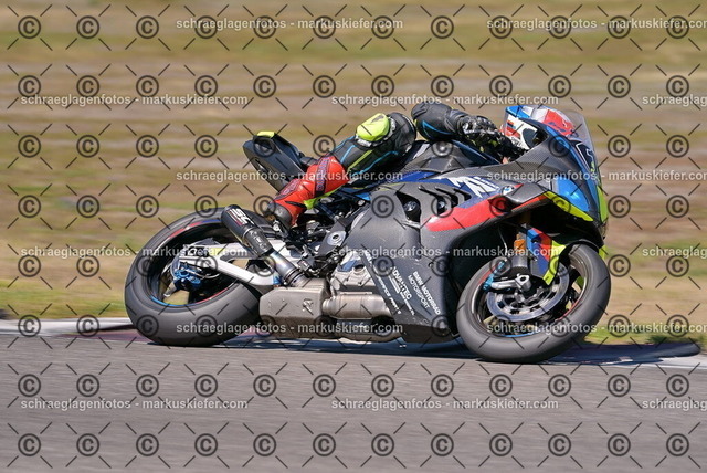 26bt05-0374 | markuskiefer.com - Realisiert mit Pictrs.com
