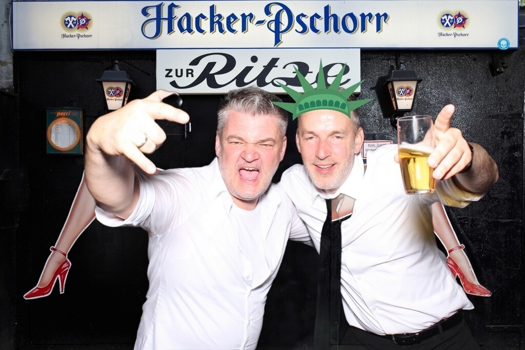 top-top.de-250628-071 | Foto, Video, Fotografie, Videografie, Fotobox, DJ, Discjockey, Musik, Musikbox, Veranstaltung, Photobooth, Amazon, Ebay, Buchtipp, Bestseller, Autor, Verlag, Buch, Wesel, Hamminkeln, NRW, Dinslaken, Rees, Drohne, Hochzeit, Party, Fotobox, Wesel, Fotograf