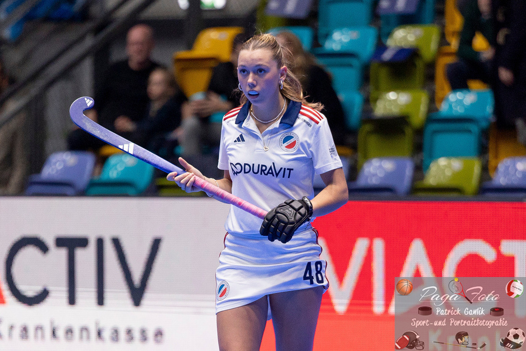 Volvo E.R.B. Final 4 Halbfinale Frauen: Mannheimer HC - Düsseldorfer HC, 25.01.2025 | Charlotte Hendrix (Mannheimer HC #48), Mannheimer HC - Düsseldorfer HC, Frankfurt, Süwag Arena, 25.1.2025 - Realisiert mit Pictrs.com