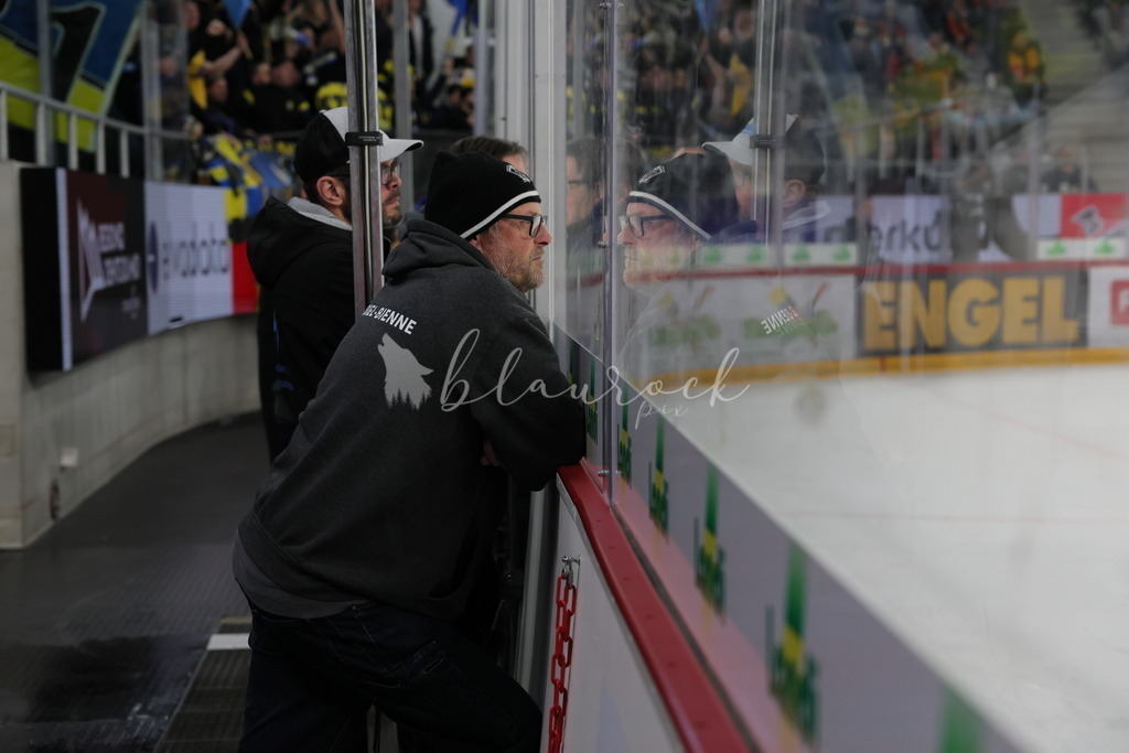 2J4A0102 | Sportbilder, Sportfotograf, Hochzeits- und Eventfotografin, Flugshows, Portraits und Tiershooting, Aviation, Downhill, Nationalleague, Swissleague, International