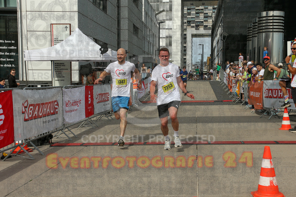 250920_1327_EX1_4720 | Sportfotografie im Rhein-Sieg Kreis, Köln, Bonn, NRW, Rheinland Pfalz, Hessen, etc. Unser Tätigkeitsfeld umfasst den Laufsport vom Volkslauf über den Marathon, Duathlon, Triathon bis zum Ultralauf wie Kölnpfad Ultra oder Schindertrail.