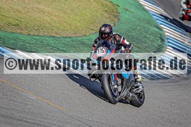 spof1868 | Professionelle Fotos von Sportveranstaltungen, aber auch Hochzeiten und anderen Events. - Realisiert mit Pictrs.com
