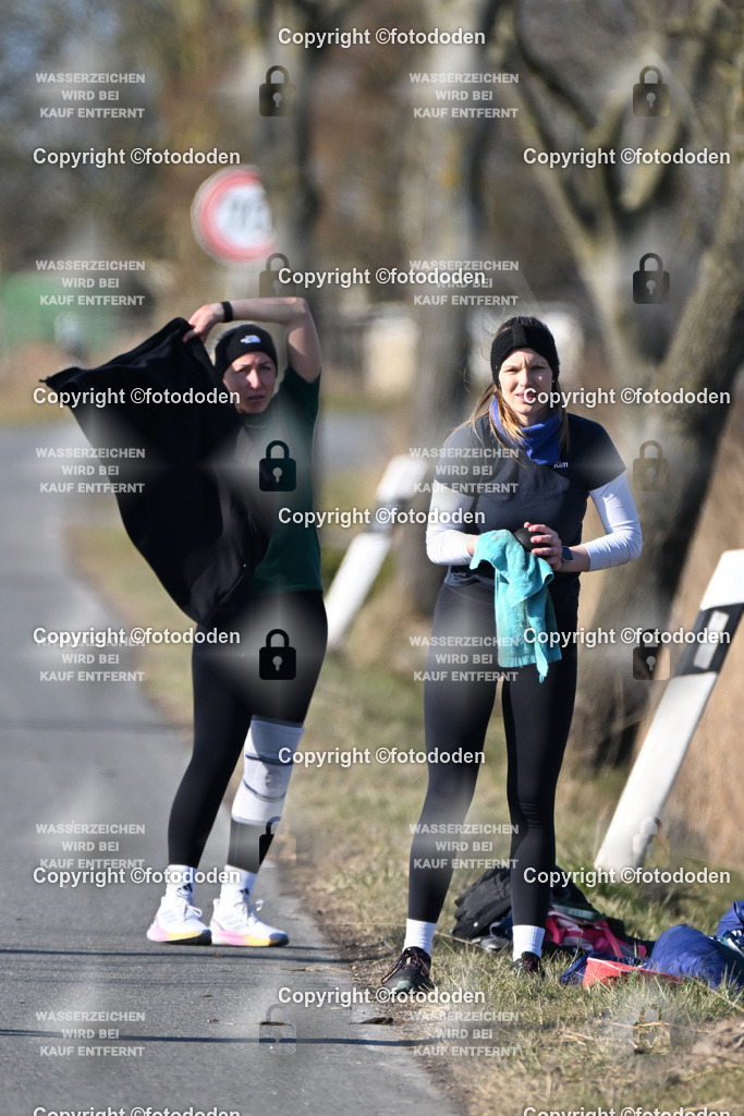 DSC_2796 | Ines Peters / Utarp-Schweindorf I (links)Kim Biermann / Westeraccum (rechts) 