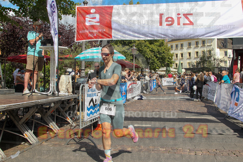 250824_1443_EV4_2110 | Sportfotografie im Rhein-Sieg Kreis, Köln, Bonn, NRW, Rheinland Pfalz, Hessen, etc. Unser Tätigkeitsfeld umfasst den Laufsport vom Volkslauf über den Marathon, Duathlon, Triathon bis zum Ultralauf wie Kölnpfad Ultra oder Schindertrail.