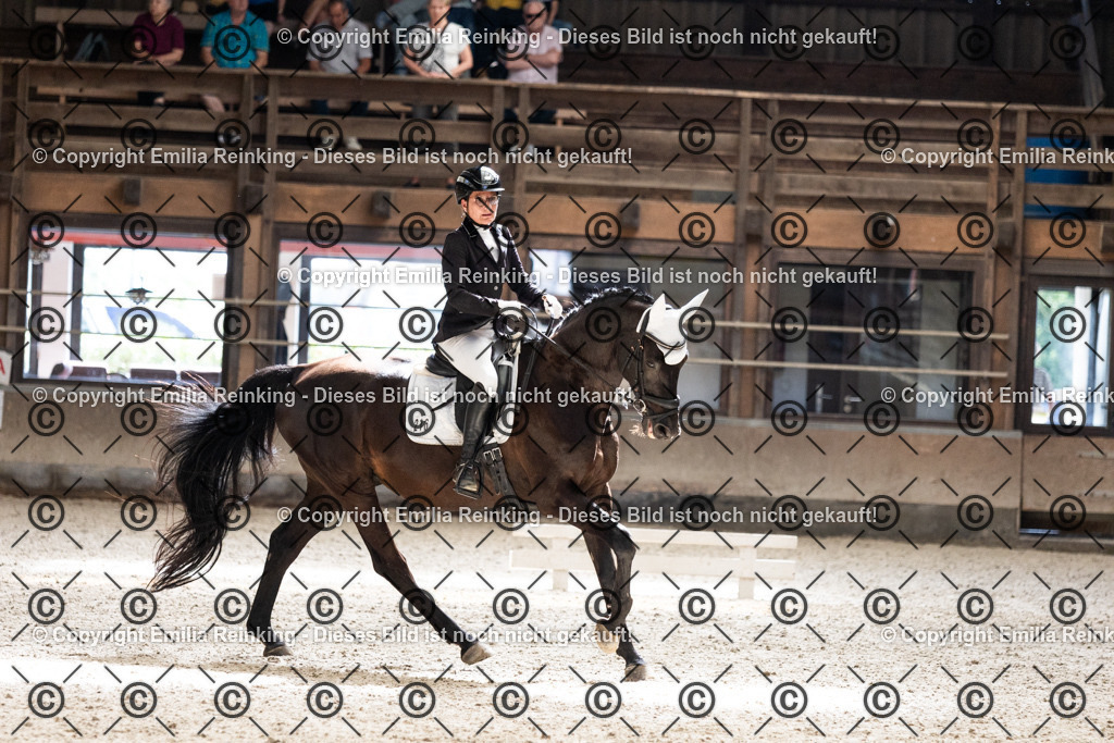 CL5A5971 | Emilia Reinking Fotografie - Realisiert mit Pictrs.com