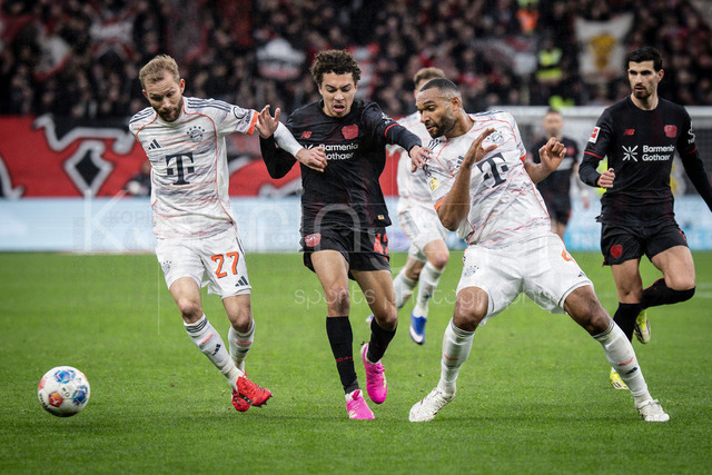 German Bundesliga, Bayer 04 Leverkusen vs. FC Bayern München, 14.03.2026 | LEVERKUSEN, GERMANY - MARCH 14:  +27+, Montrell Amare Culbreath  (Bayer 04 Leverkusen, 42), Jonathan Tah (FC Bayern Muenchen, 4) during the German Bundesliga match on gameday 26 between Bayer 04 Leverkusen vs. FC Bayern München at BayArena on March 14, 2026 in Leverkusen, Germany. DFL REGULATIONS PROHIBIT ANY USE OF PHOTOGRAPHS AS IMAGE SEQUENCES AND/OR QUASI-VIDEO.