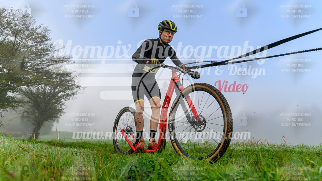 MompixPhotography_20TSB_E5_DS2-6 | PayLife