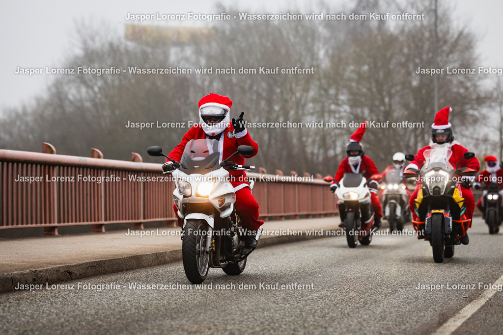 X-Mas Ride I Kiel I 2025 | Jasper Lorenz Fotografie - Realisiert mit Pictrs.com