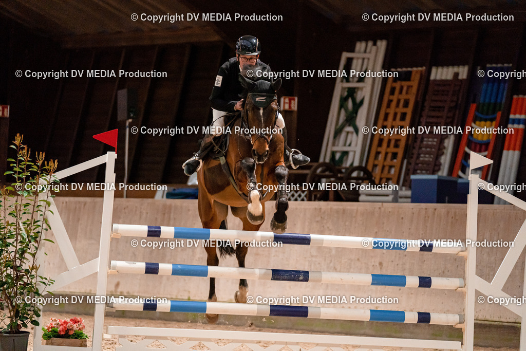 Springen Tag 1-809 | dv-media-shop - Realisiert mit Pictrs.com