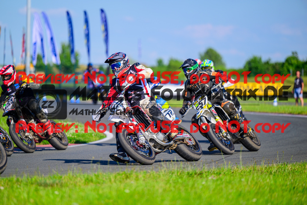 MaZZes_FotoMatrix_240622_6021986_3848 | UE40