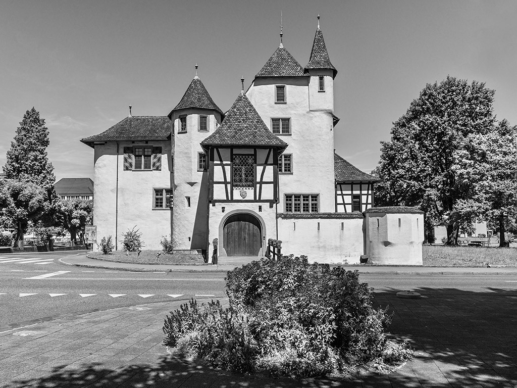 Schloss Pratteln | Das Schloss Pratteln in Pratteln BL, Schweiz. - Realisiert mit Pictrs.com
