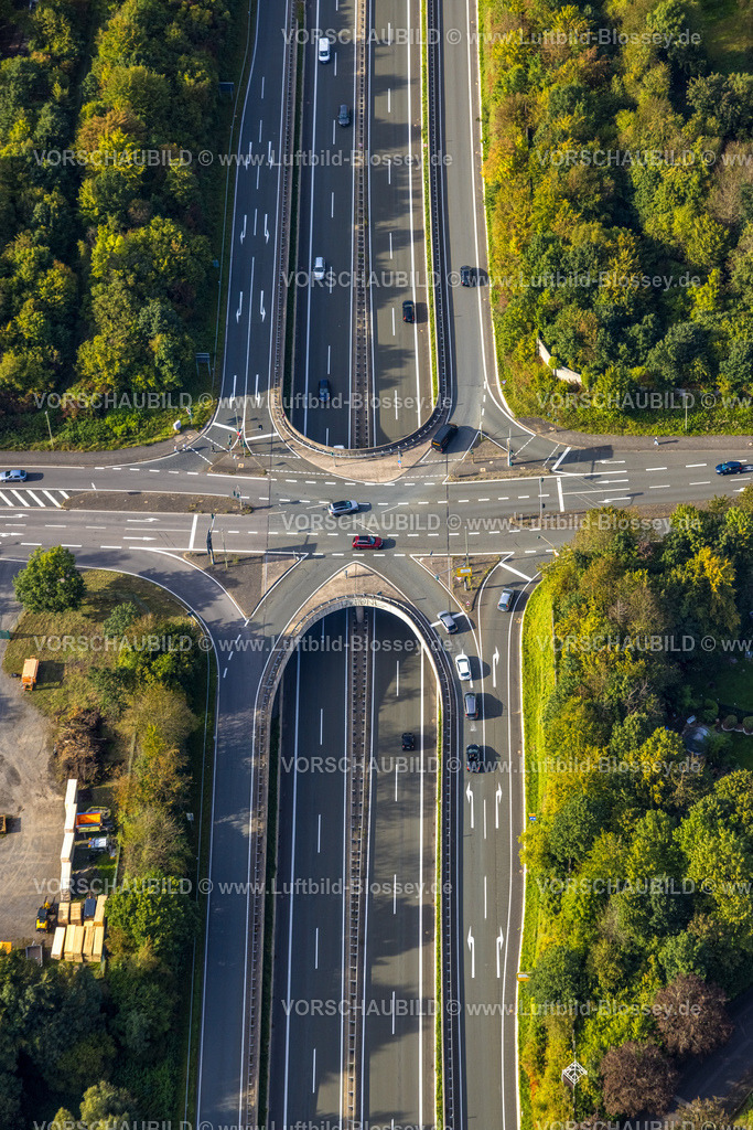 Kreuztal230911972 | Luftbild, Straßenverkehrskreuzung Unterführung Hüttentalstraße Bundesstraße B54 mit Bottenbacher Straße, Buschhütten, Kreuztal, Siegerland, Nordrhein-Westfalen, Deutschland