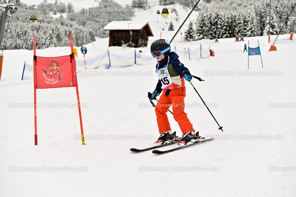 SRF_20.02.2026_0411 | Skirennfotos,Serfaus,Fiss,Ladis,Kinderskirennen,Winter,Tirol,Oberland,skirace,SFL,feelfree,weil wir's genießen,ski,Ski,skifahren,Sonnenplateau, - Realisiert mit Pictrs.com
