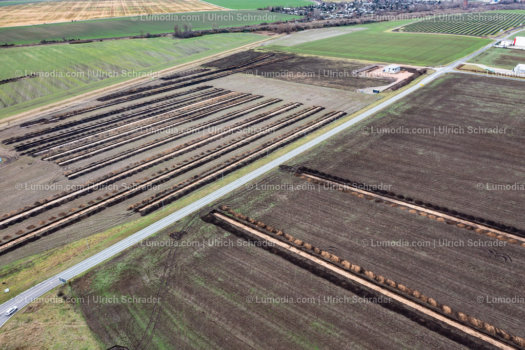 10049-51471 - Gewerbegebiet Ost - Mercedes Ansiedlung | Stockfoto und Bilderpool mit Bildmaterial aus Deutschland, dem Harz, Halberstadt, Quedlinburg, Wernigerode und weltweit. Qualitativ hochwertige und professionelle Fotos anschauen und kaufen. - Realisiert mit Pictrs.com