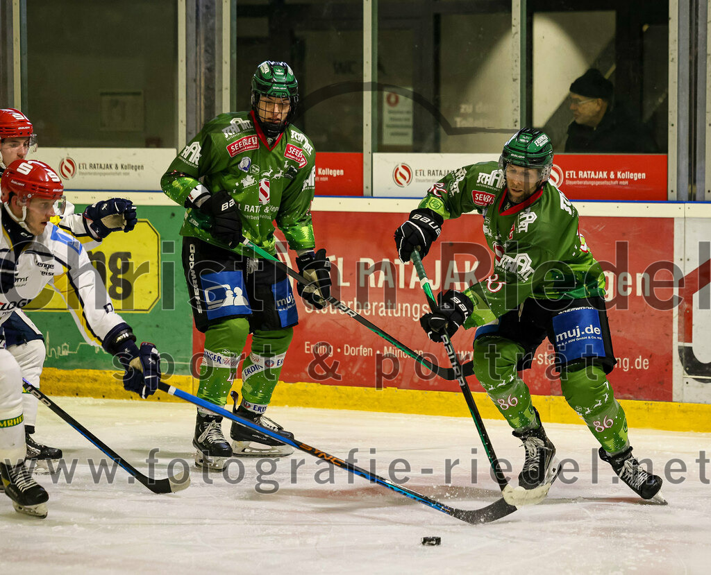 2023-12-26_087_TSV_Erding_gegen_ERV_Schweinfurt | Erding, Deutschland, 26.12.2023:
Eishockey, Bayernliga Vorrunde 2023 / 2024, 20. Spieltag, TSV Erding gegen ERV Schweinfurt, Endergebnis: 9:3

Foto: Christian Riedel / fotografie-riedel.net