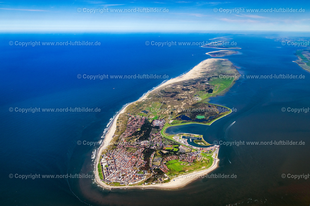 Norderney_ELS_7224050923 | NORDERNEY 05.09.2023 Küstenbereich der der Nordsee - Insel in Norderney im Bundesland Niedersachsen, Deutschland. Weiterführende Informationen bei: Staatsbad Norderney GmbH. // Coastal area of North Sea - Island in Norderney in the state Lower Saxony, Germany. Further information at: Staatsbad Norderney GmbH. Foto: Martin Elsen