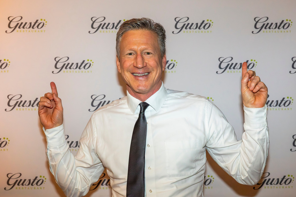 top-top.de 260306-276 | Foto, Video, Fotografie, Videografie, Fotobox, DJ, Discjockey, Musik, Musikbox, Veranstaltung, Photobooth, Amazon, Ebay, Buchtipp, Bestseller, Autor, Verlag, Buch, Wesel, Hamminkeln, NRW, Dinslaken, Rees, Drohne, Hochzeit, Party, Fotobox, Wesel, Fotograf