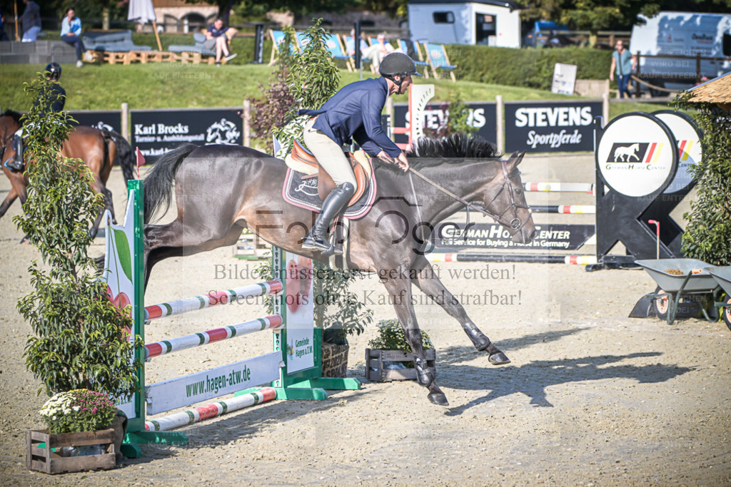 DOS_8994 | Entdecke hochwertige Reitturnierfotos von Foto Oger. Professionell, emotional und authentisch – jetzt Lieblingsmomente im Shop bestellen. - Realisiert mit Pictrs.com