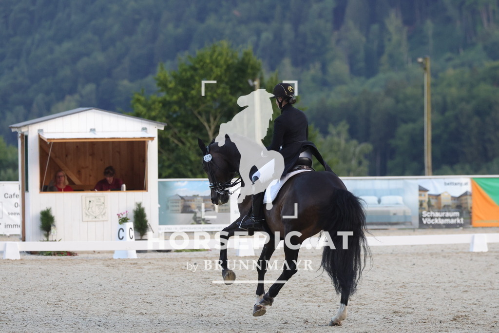 0P6A3831 | Willkommen bei Brunnmayr - Design & Fotografie – Ihrem Spezialisten für Reitturniere und Pferdeveranstaltungen in Oberösterreich, Salzburg und Bayern! Seit über 17 Jahren sind wir leidenschaftlich dabei.