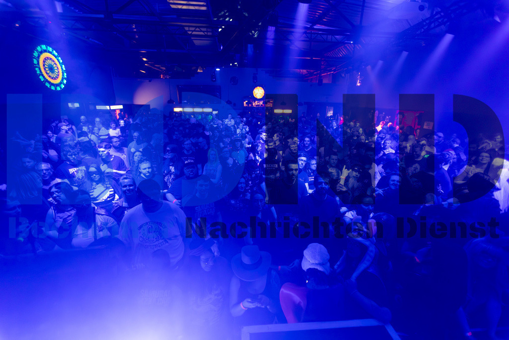 SES_ENIKOL20250501-11 | bond - Realisiert mit Pictrs.com